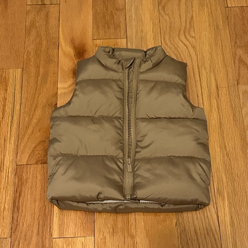 Old Navy 12-18M Puffer Vest